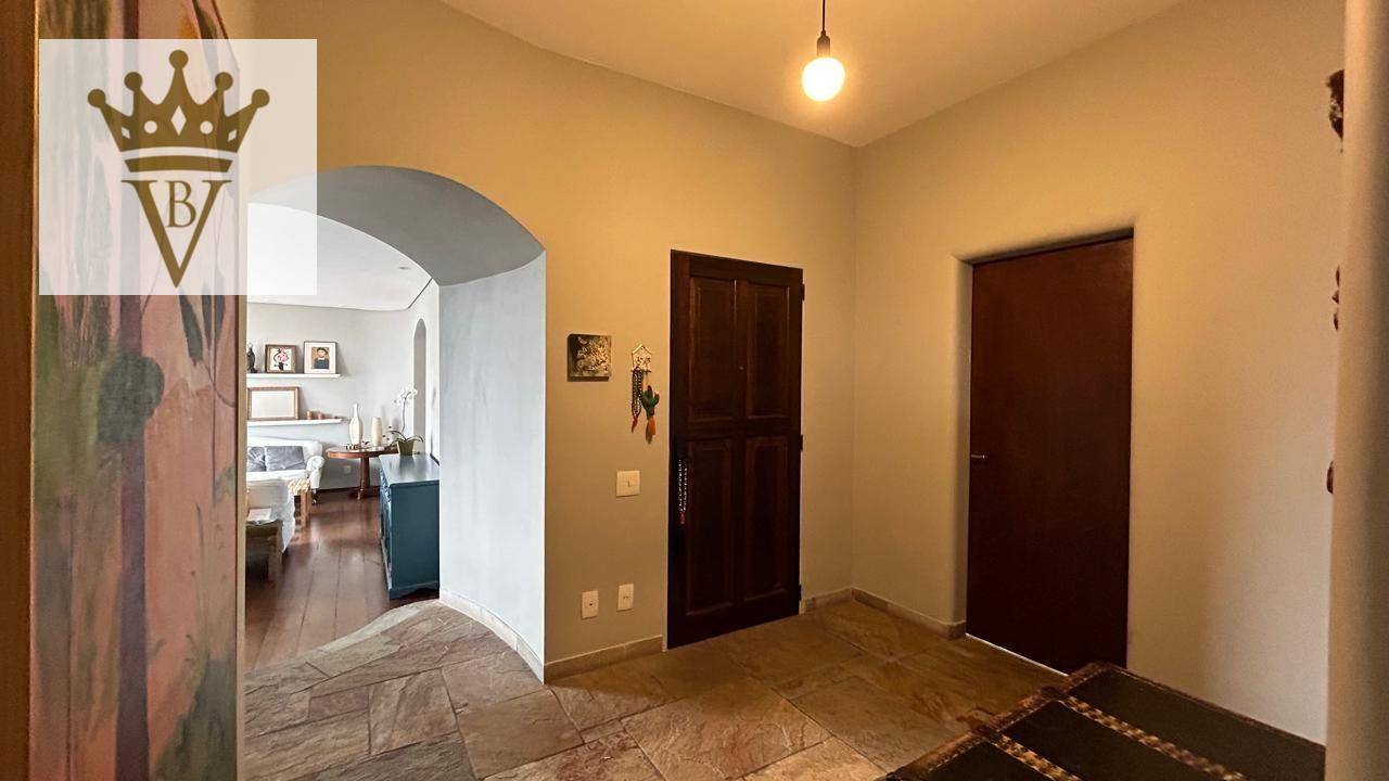 Apartamento à venda com 3 quartos, 196m² - Foto 18