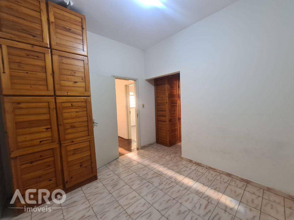 Casa à venda com 3 quartos, 190m² - Foto 12