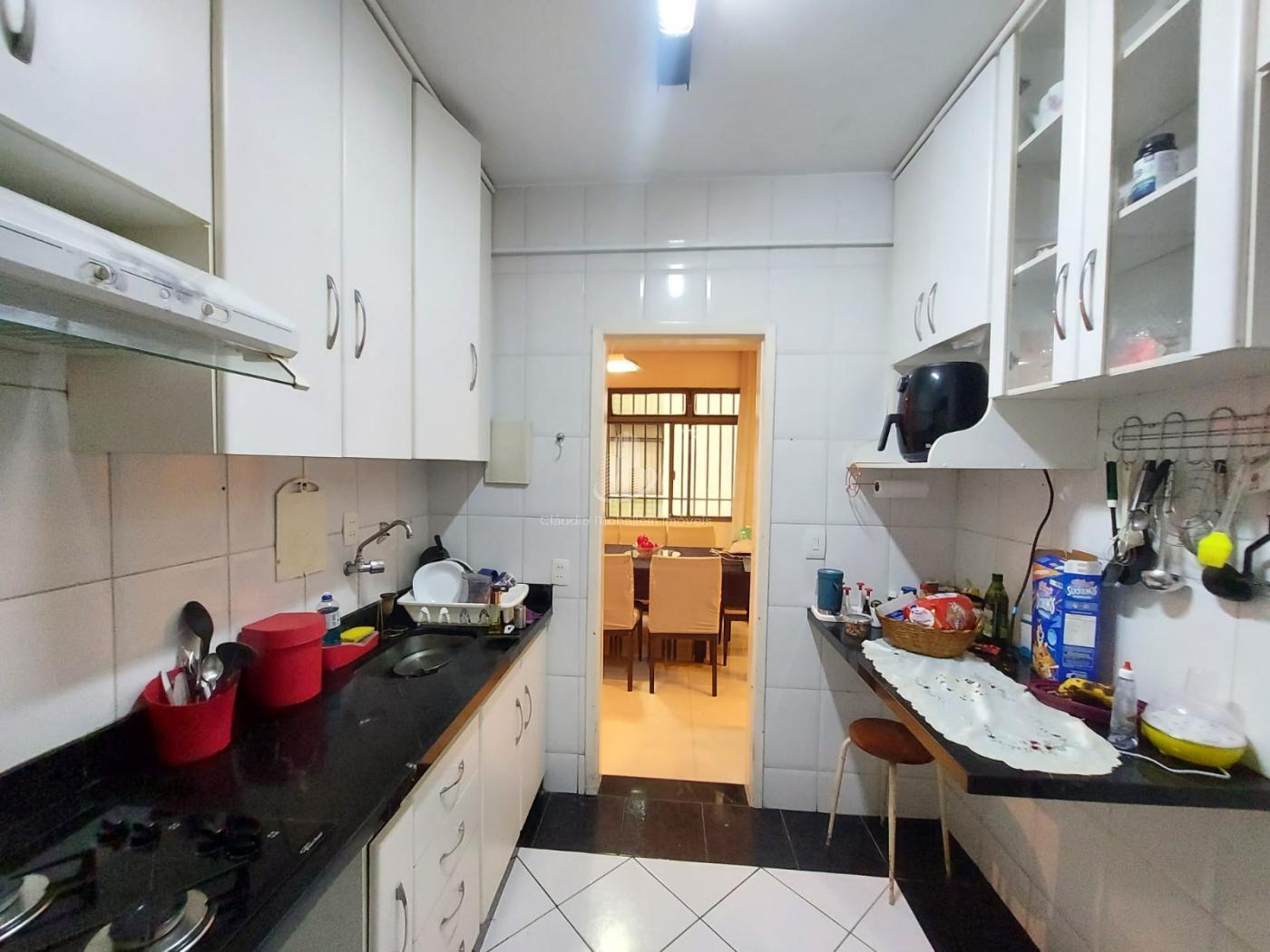 Apartamento à venda com 3 quartos, 121m² - Foto 17