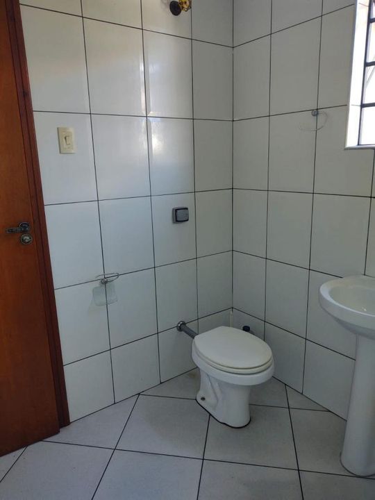 Casa à venda com 2 quartos, 220m² - Foto 11