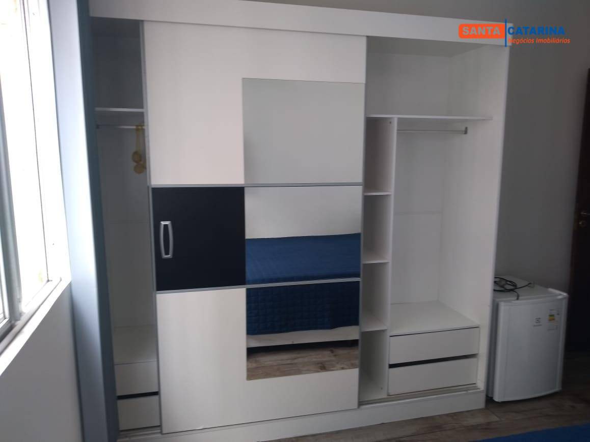 Apartamento à venda com 4 quartos, 180m² - Foto 8