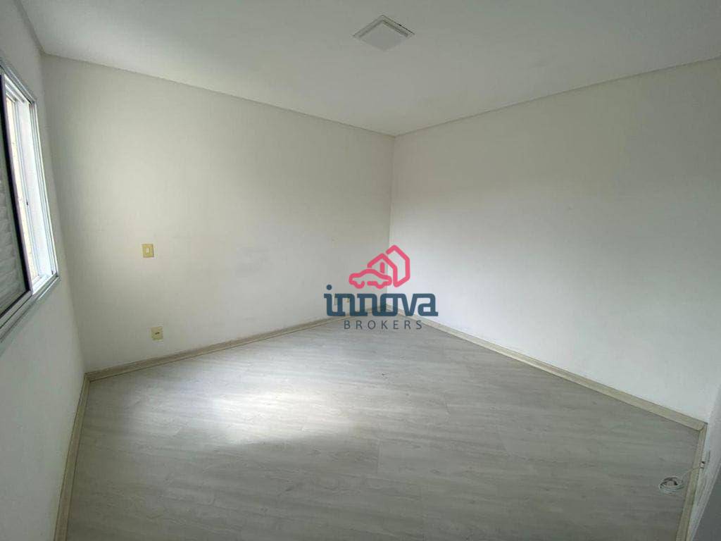 Apartamento à venda com 4 quartos, 146m² - Foto 17