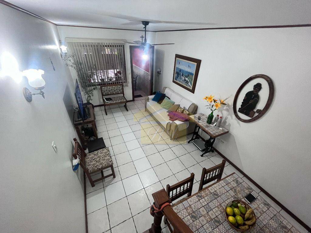 Sobrado à venda com 2 quartos, 110m² - Foto 1