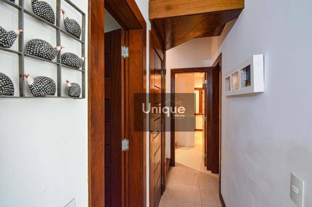 Casa de Condomínio à venda com 4 quartos, 220m² - Foto 30