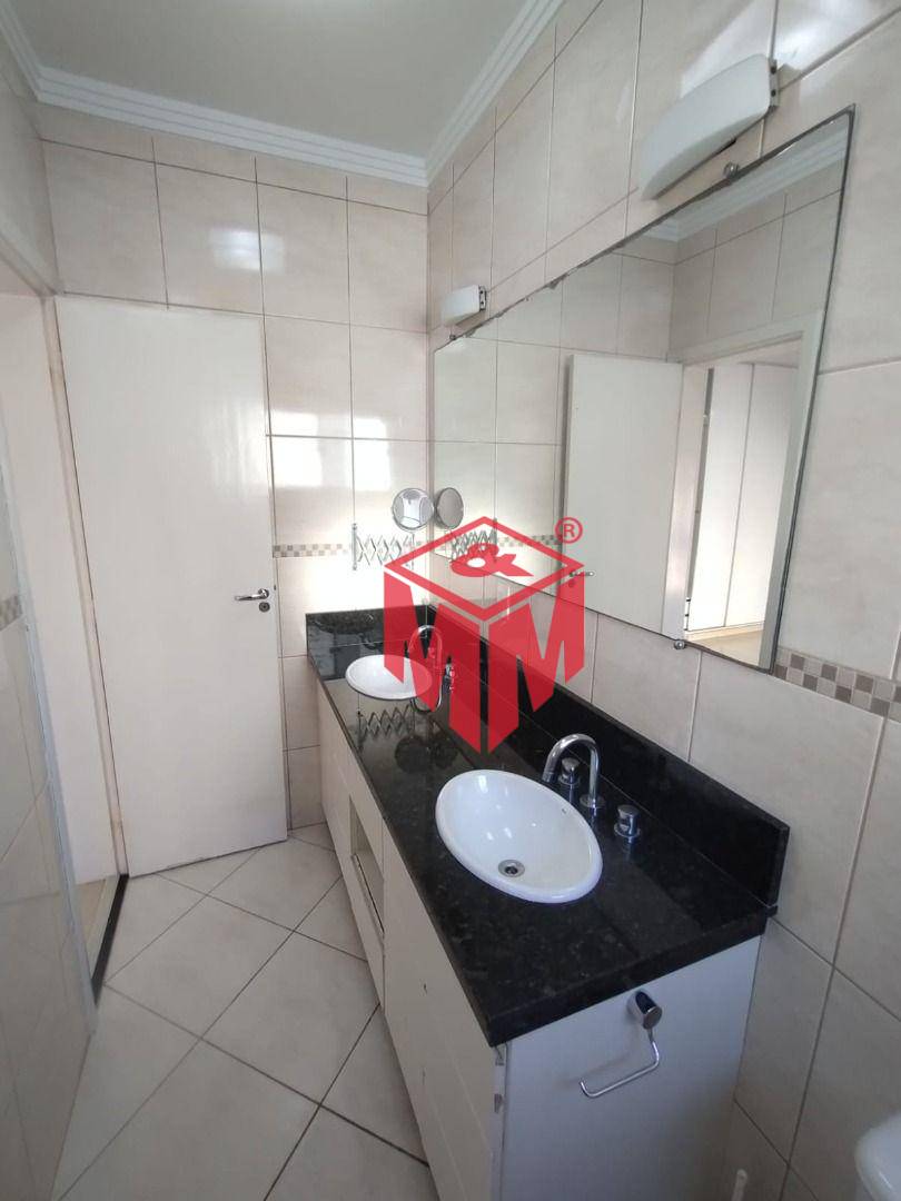 Sobrado à venda com 3 quartos, 226m² - Foto 43