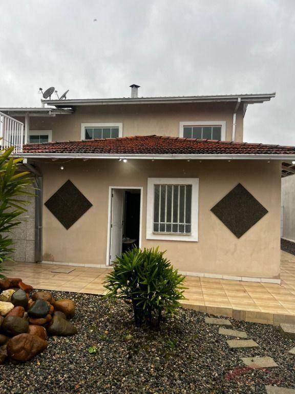 Casa, 6 quartos, 190 m² - Foto 3