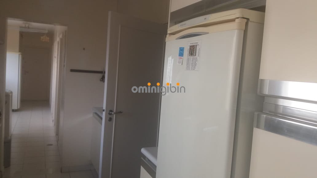 Apartamento à venda e aluguel com 3 quartos, 210m² - Foto 6