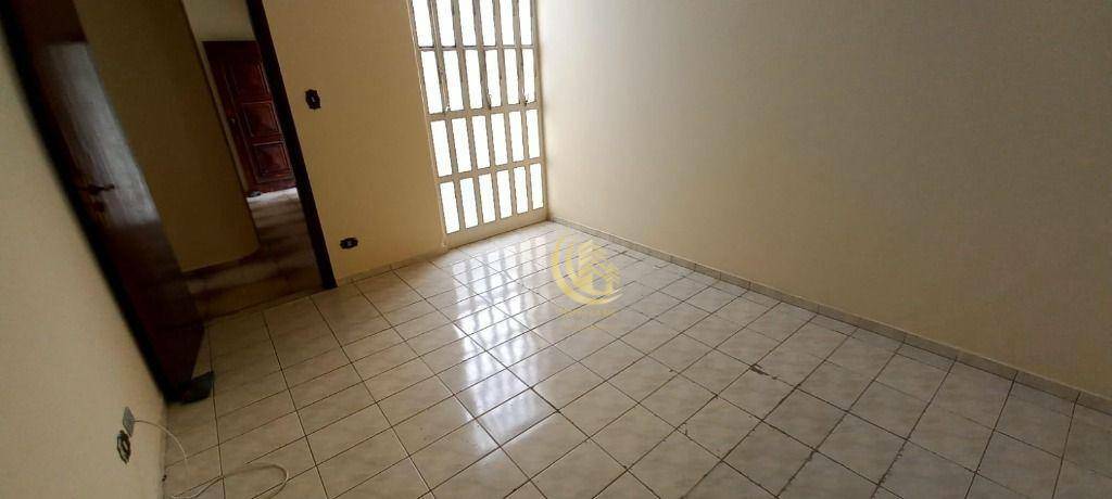 Casa de Condomínio para alugar com 3 quartos, 250m² - Foto 20