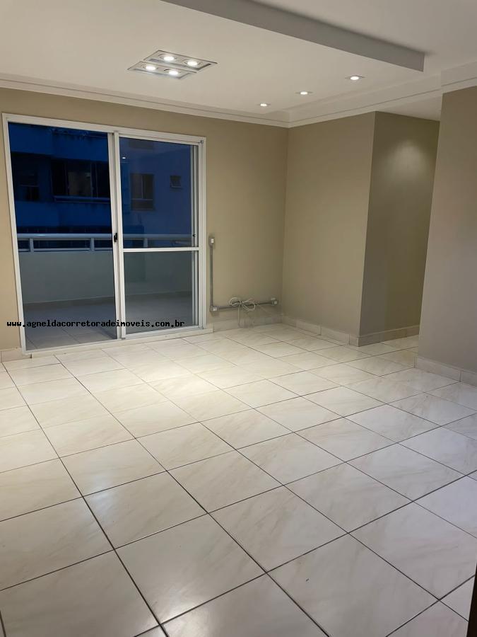 Apartamento à venda com 3 quartos, 89m² - Foto 2