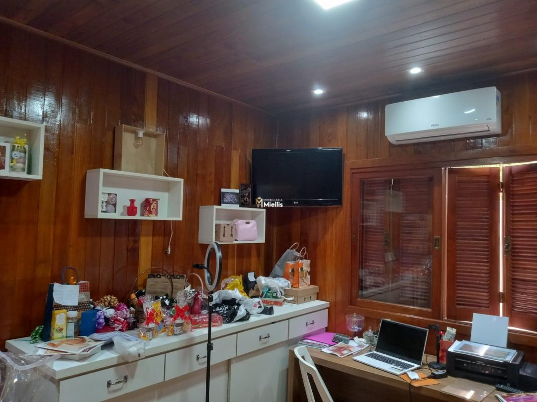 Casa à venda com 3 quartos, 900m² - Foto 35