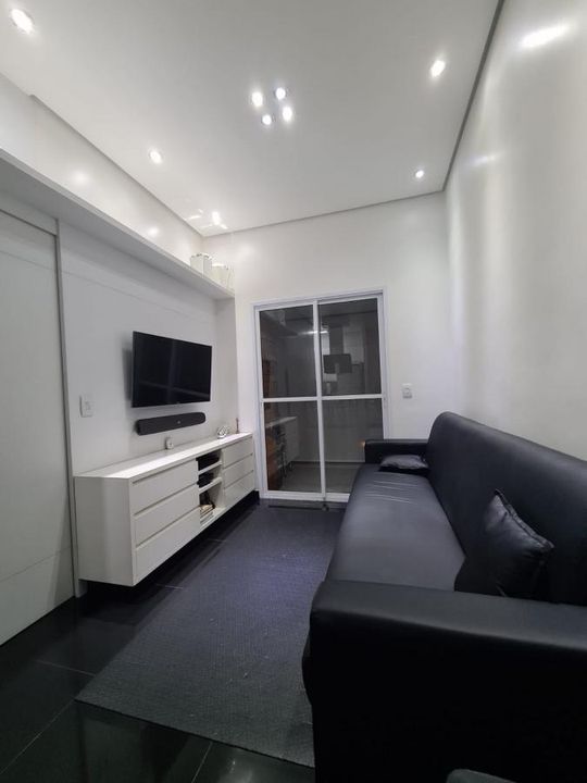 Apartamento à venda com 2 quartos, 72m² - Foto 1