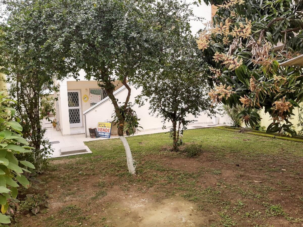 Casa à venda com 3 quartos, 270m² - Foto 10