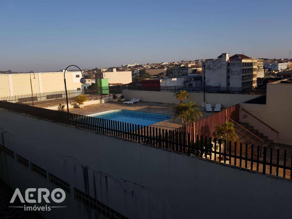 Apartamento à venda com 4 quartos, 230m² - Foto 17