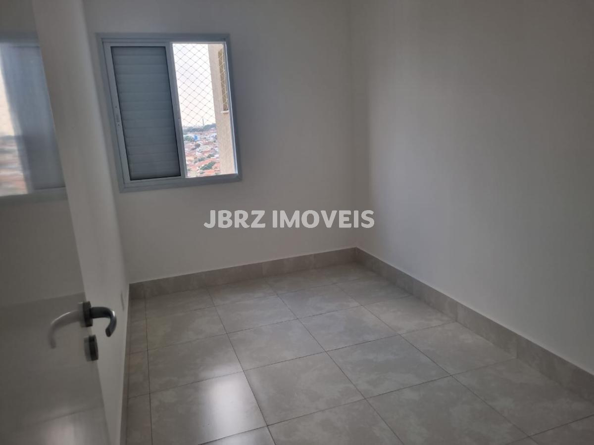 Apartamento para alugar com 3 quartos, 83m² - Foto 11