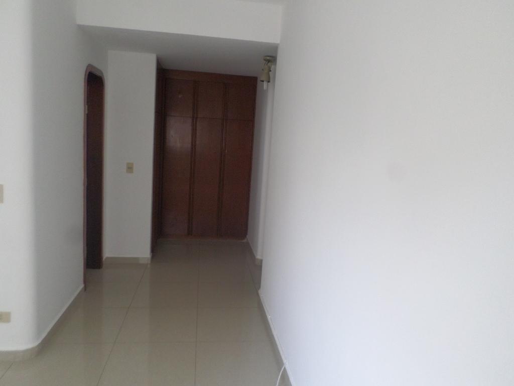 Apartamento à venda com 4 quartos, 188m² - Foto 5