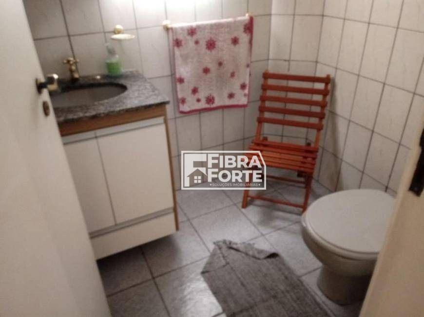 Casa à venda com 3 quartos, 198m² - Foto 12