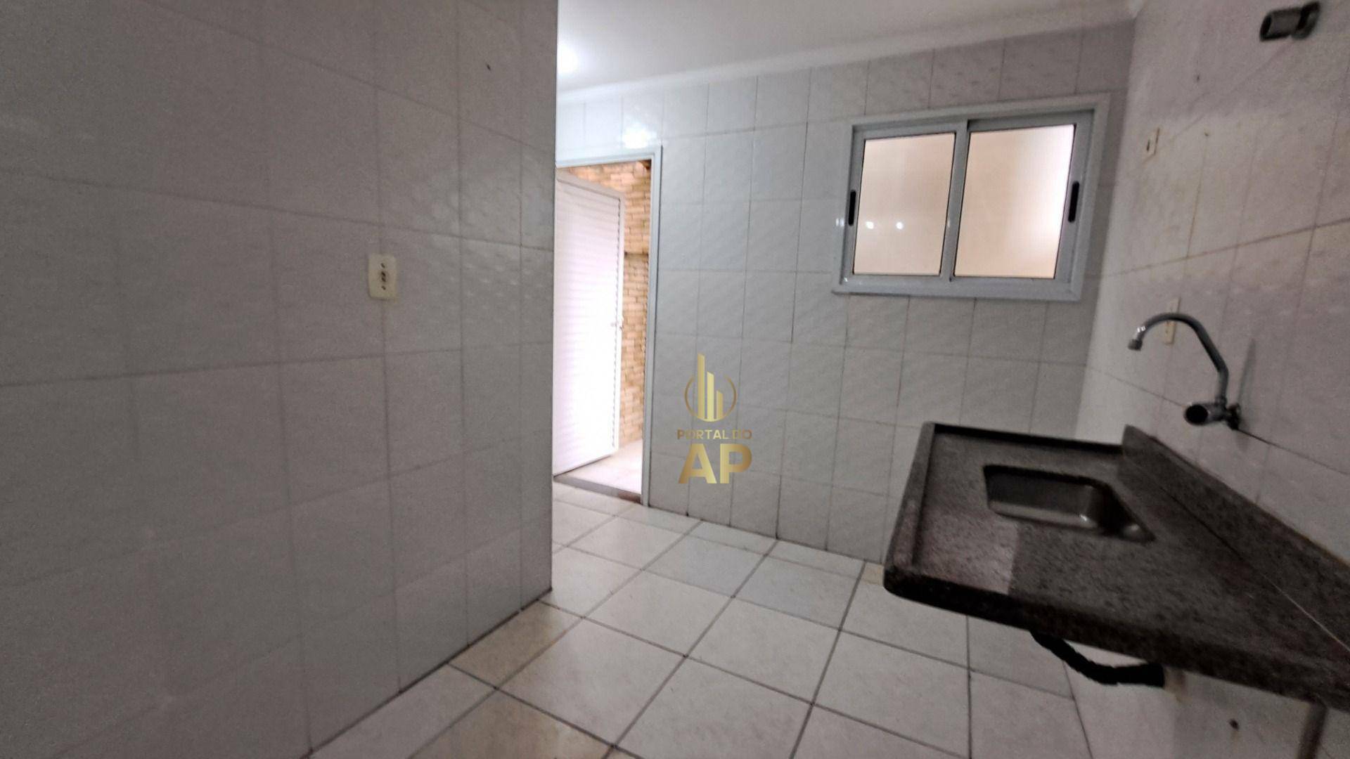 Sobrado para alugar com 2 quartos, 65m² - Foto 5