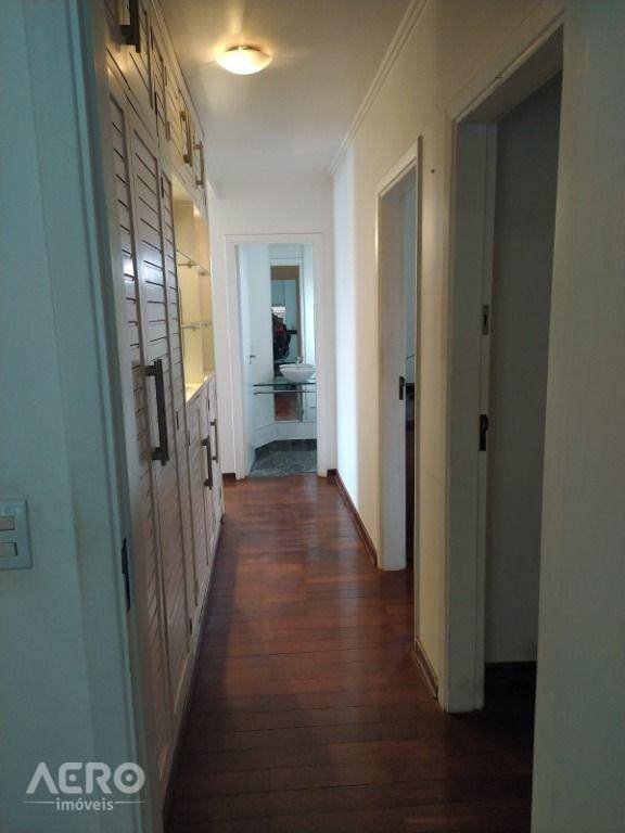 Apartamento à venda com 3 quartos, 240m² - Foto 14