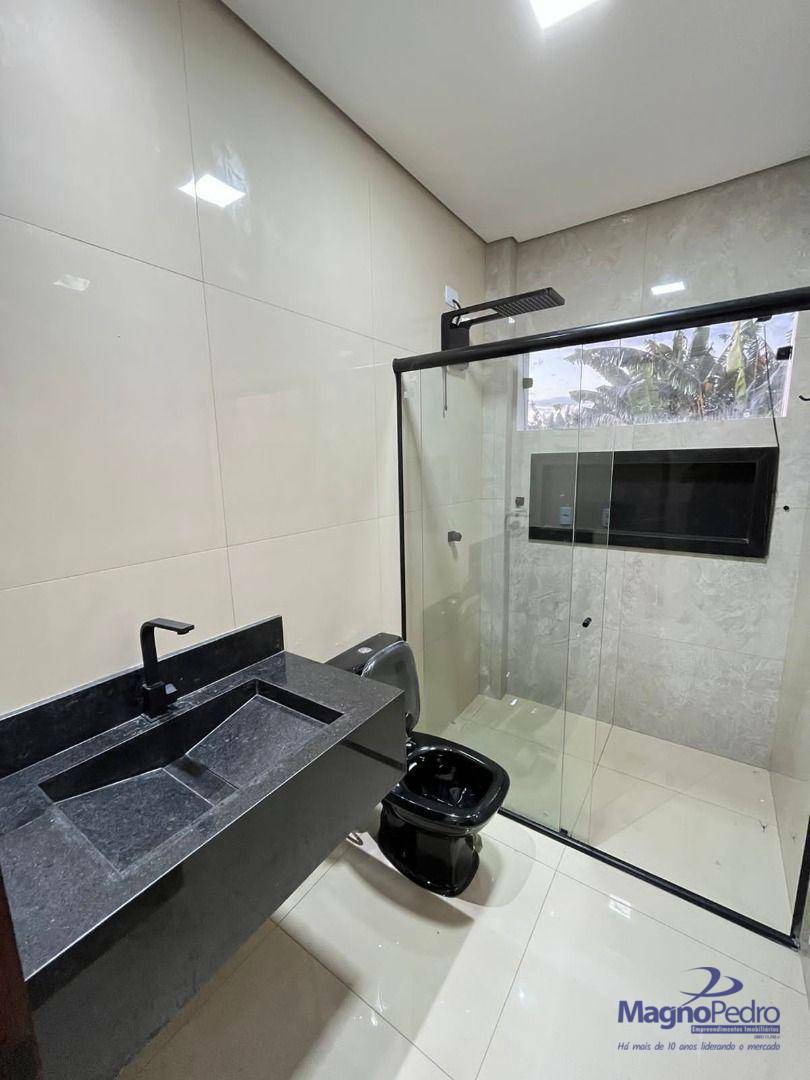 Casa à venda com 3 quartos, 200m² - Foto 7