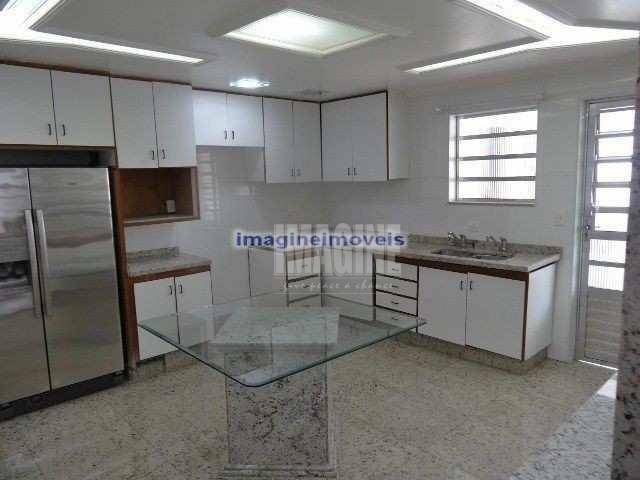 Casa à venda com 2 quartos, 270m² - Foto 29