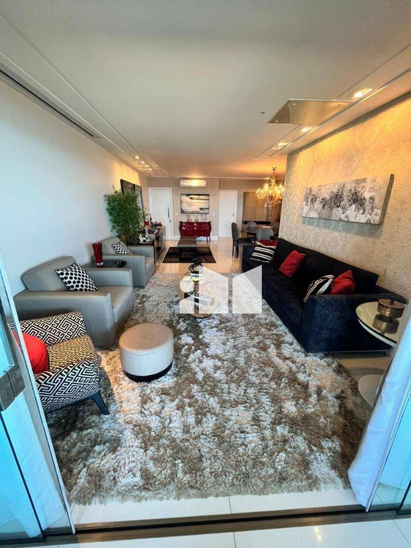 Apartamento à venda com 4 quartos, 260m² - Foto 2