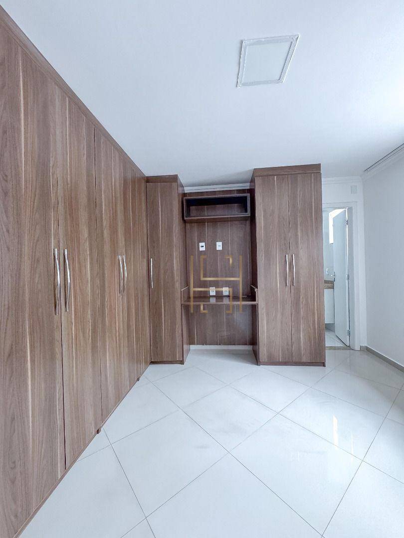 Casa à venda com 3 quartos, 200M2 - Foto 8