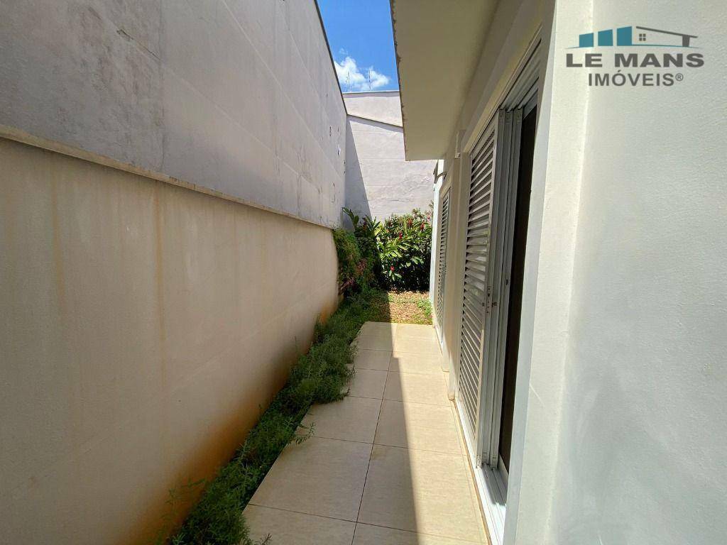 Casa à venda com 3 quartos, 300m² - Foto 33