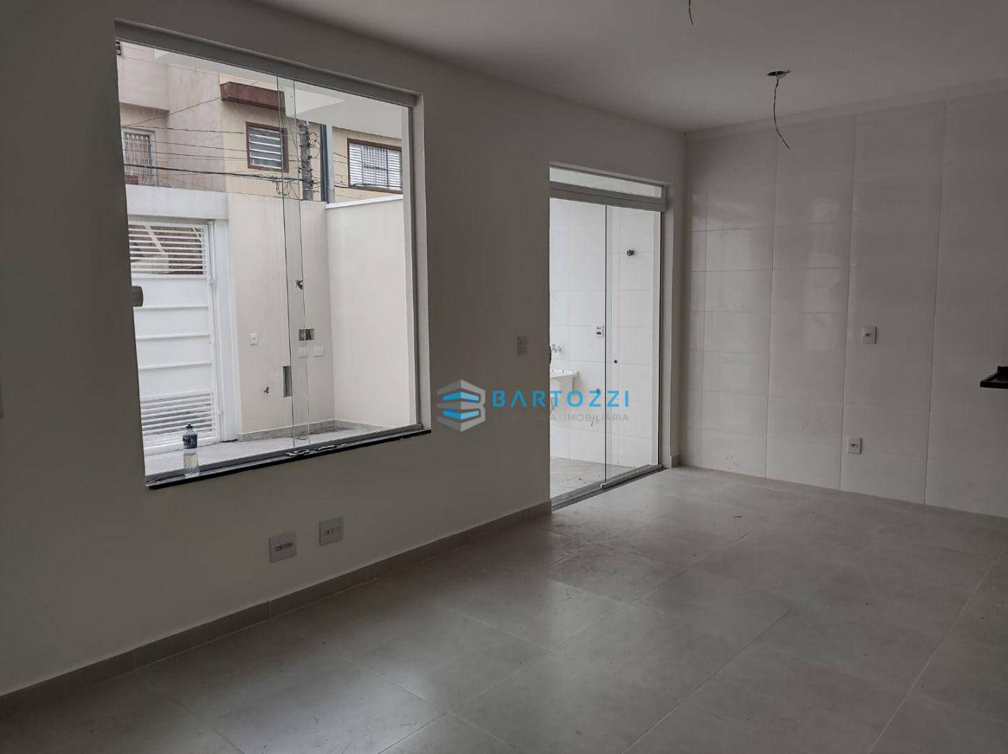 Sobrado à venda com 2 quartos, 70m² - Foto 3