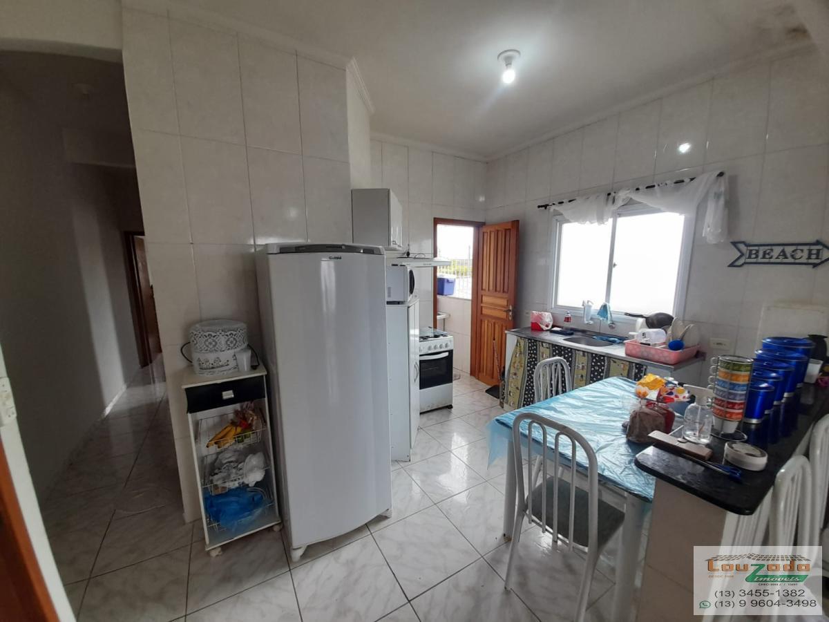 Casa à venda com 2 quartos, 70m² - Foto 3