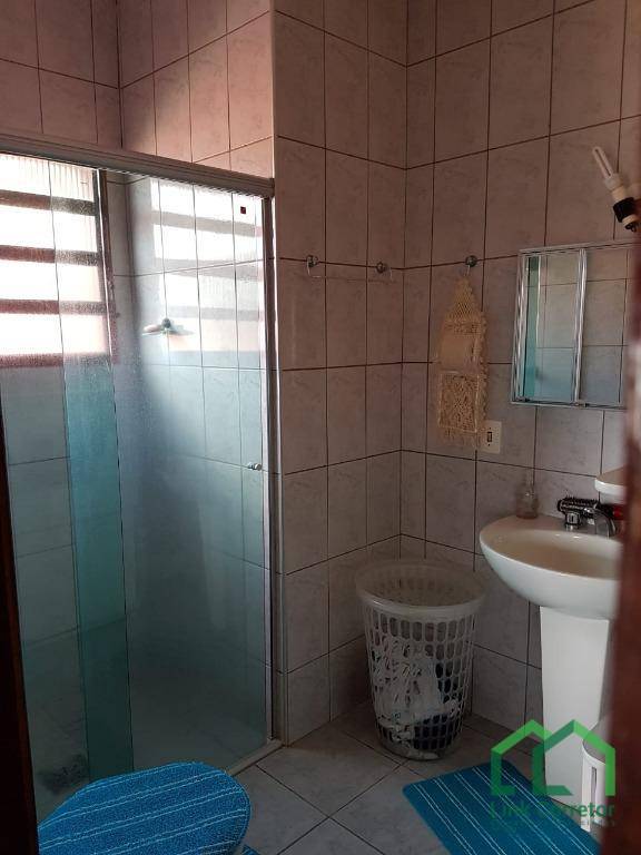 Casa de Condomínio à venda com 3 quartos, 225m² - Foto 26