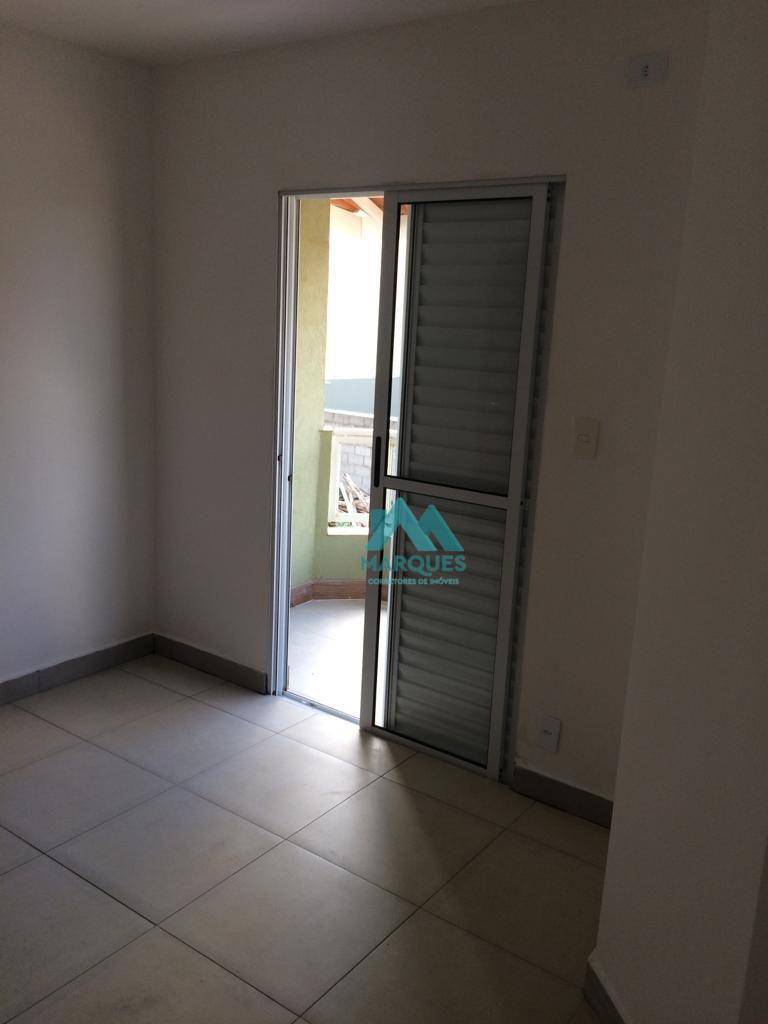 Casa para alugar com 2 quartos, 150m² - Foto 4