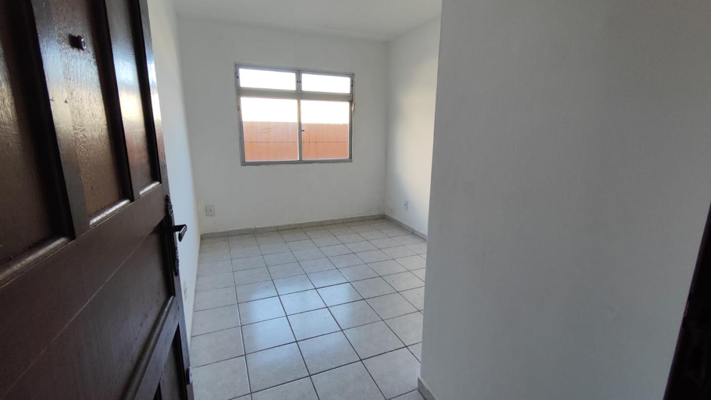 Apartamento à venda com 3 quartos, 41m² - Foto 20