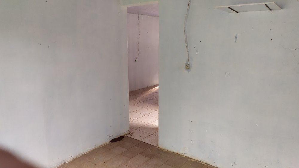 Casa à venda com 3 quartos, 70m² - Foto 2