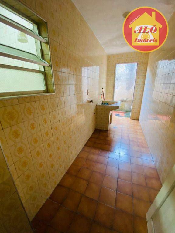 Casa à venda com 3 quartos, 80m² - Foto 10