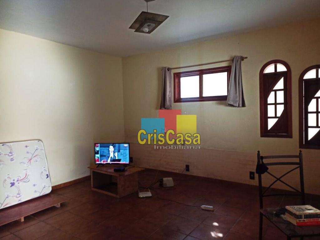 Casa à venda com 4 quartos, 200m² - Foto 5