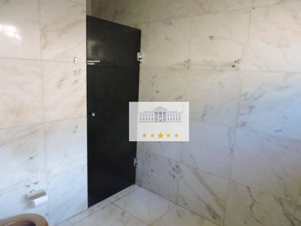 Casa para alugar com 3 quartos, 280m² - Foto 3