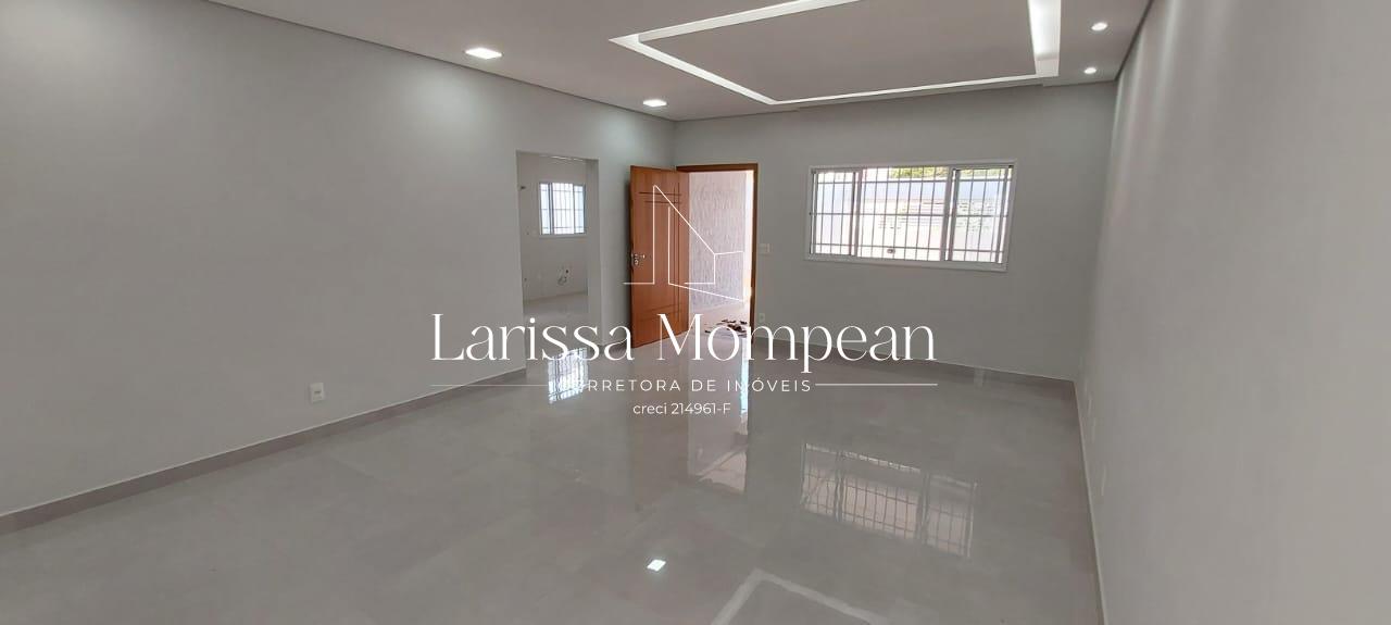 Casa à venda com 3 quartos, 250m² - Foto 4