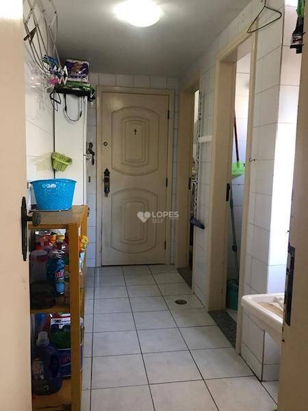 Apartamento à venda com 2 quartos, 90m² - Foto 10