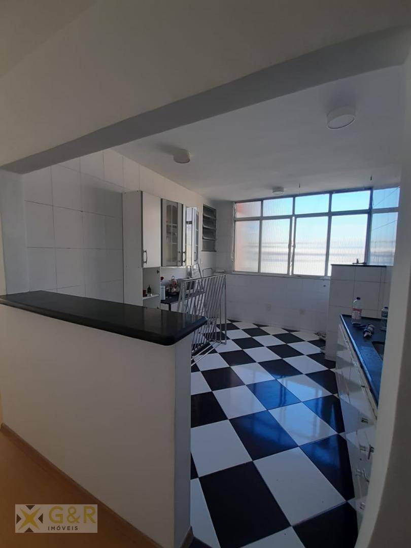 Apartamento à venda com 3 quartos, 82m² - Foto 1