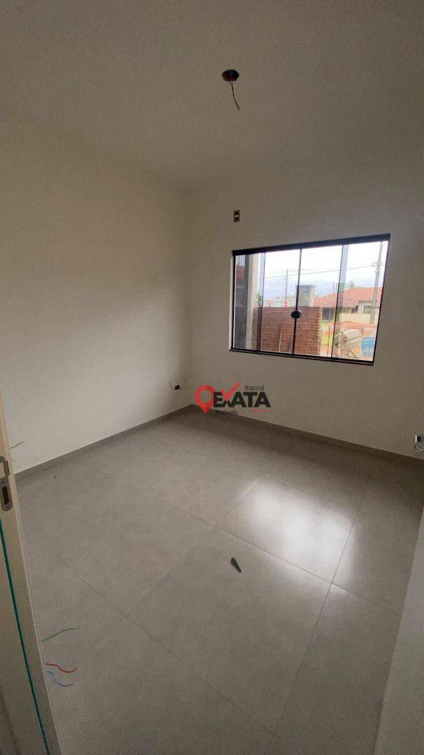 Casa à venda com 3 quartos, 84m² - Foto 13