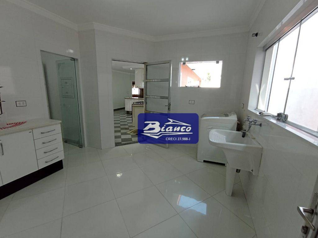 Casa à venda com 3 quartos, 261m² - Foto 25