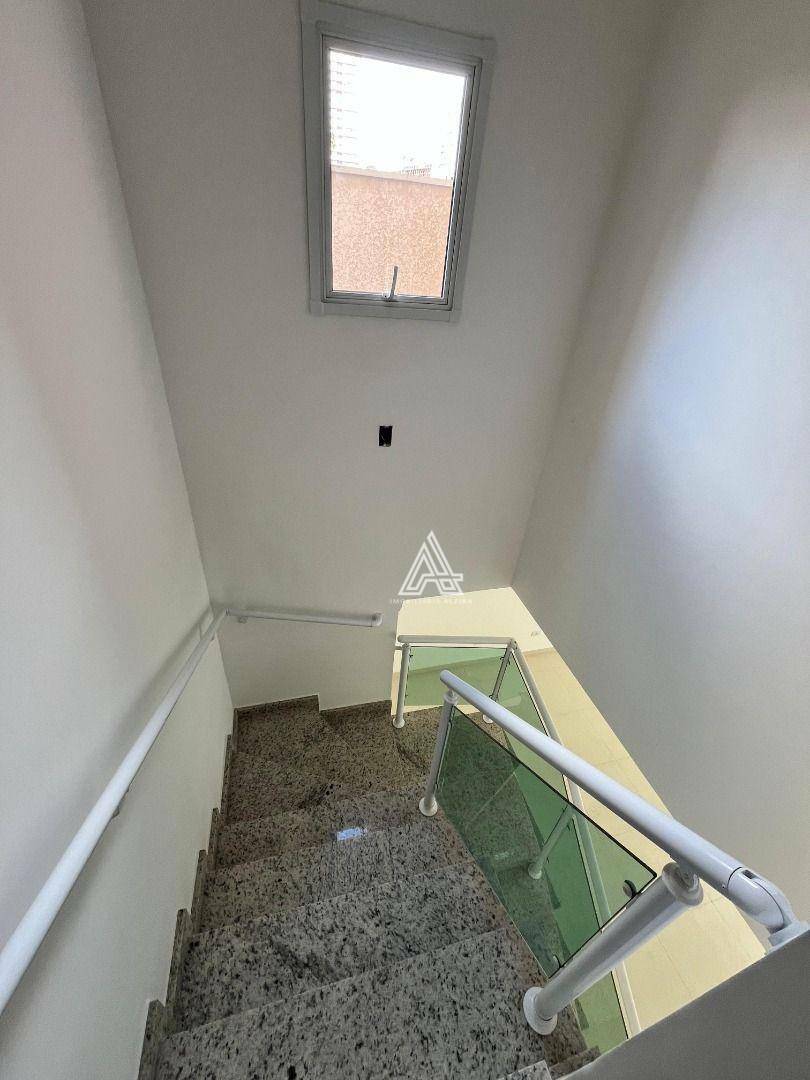 Sobrado à venda com 3 quartos, 215m² - Foto 95