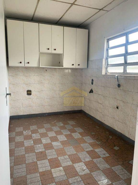 Casa à venda e aluguel com 3 quartos, 208m² - Foto 16