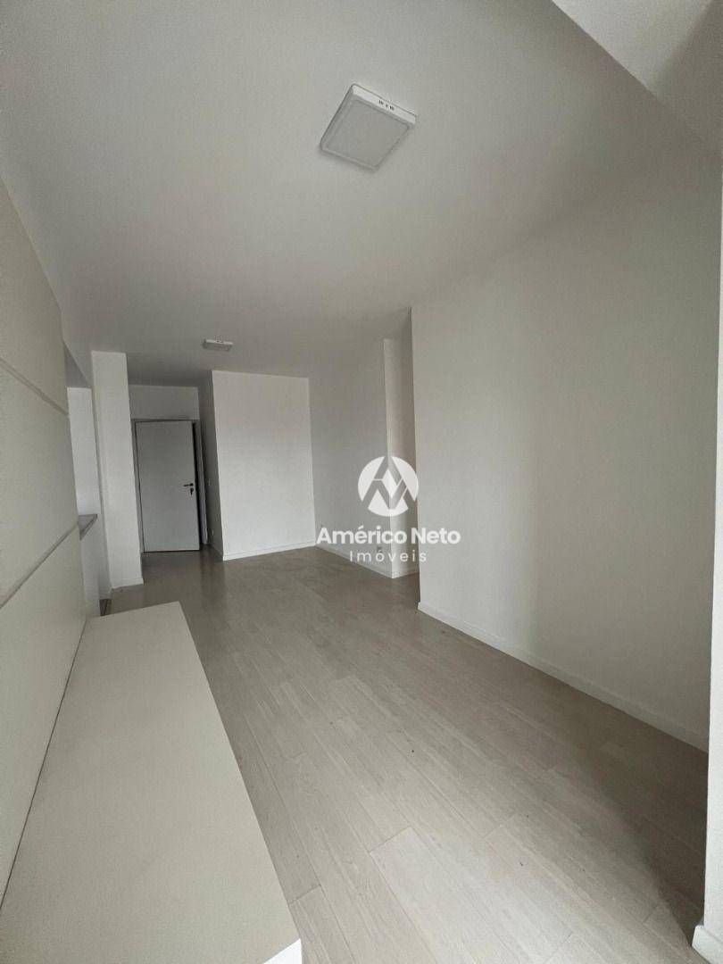 Apartamento para alugar com 2 quartos, 74m² - Foto 23