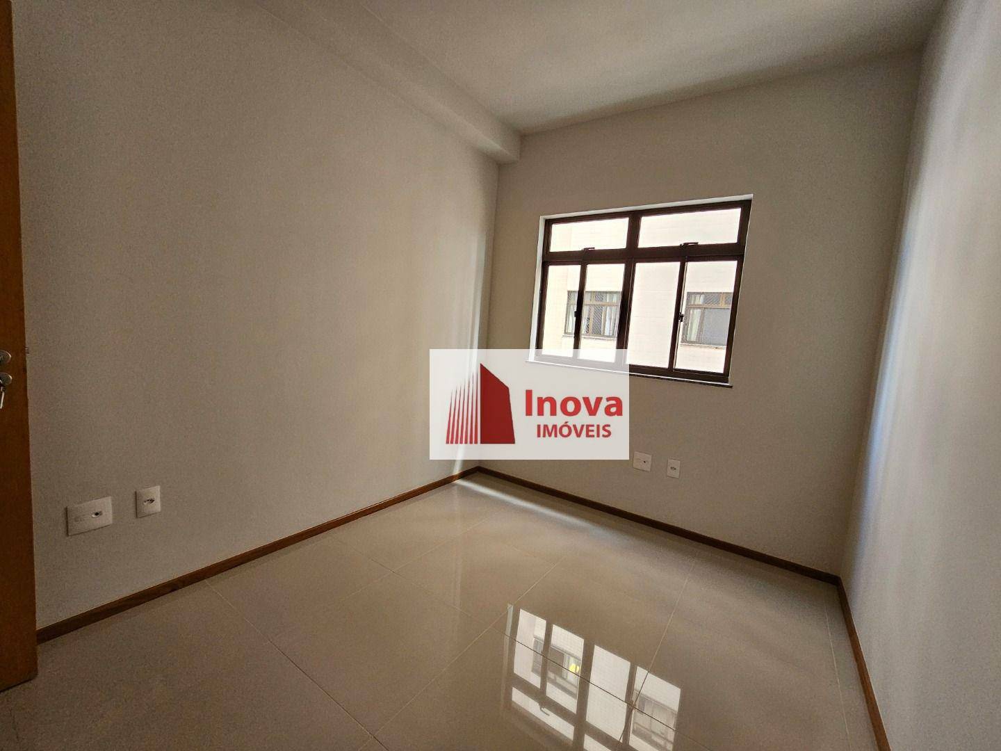 Apartamento à venda com 2 quartos, 76m² - Foto 11