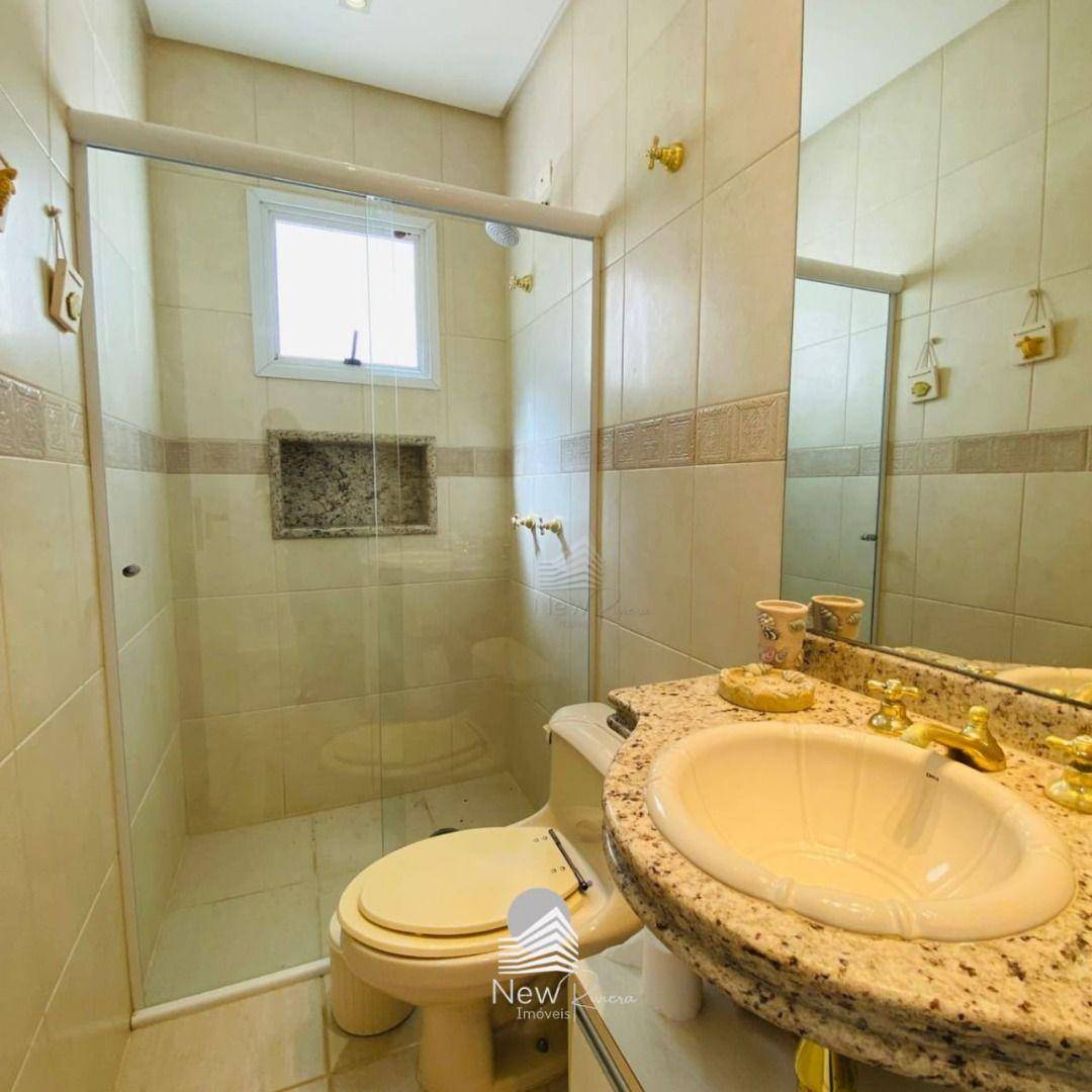 Casa de Condomínio para alugar com 5 quartos, 340m² - Foto 41