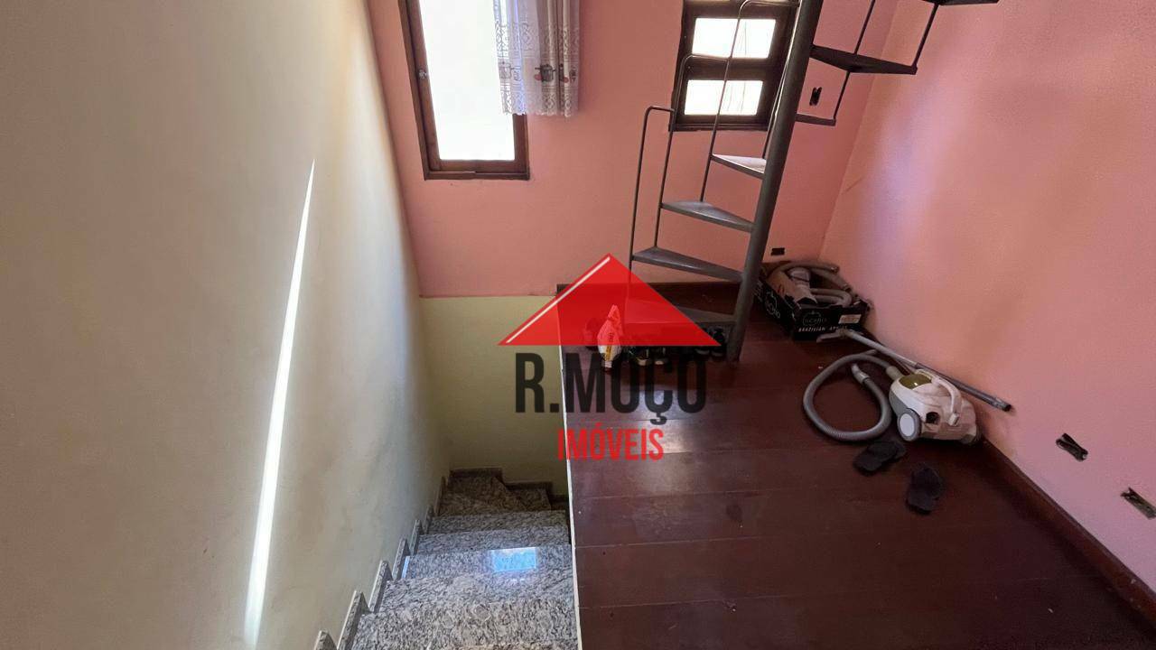 Sobrado para alugar com 3 quartos, 180m² - Foto 14