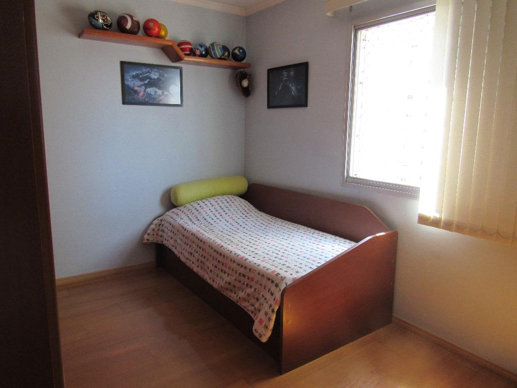 Apartamento à venda com 3 quartos, 107m² - Foto 16