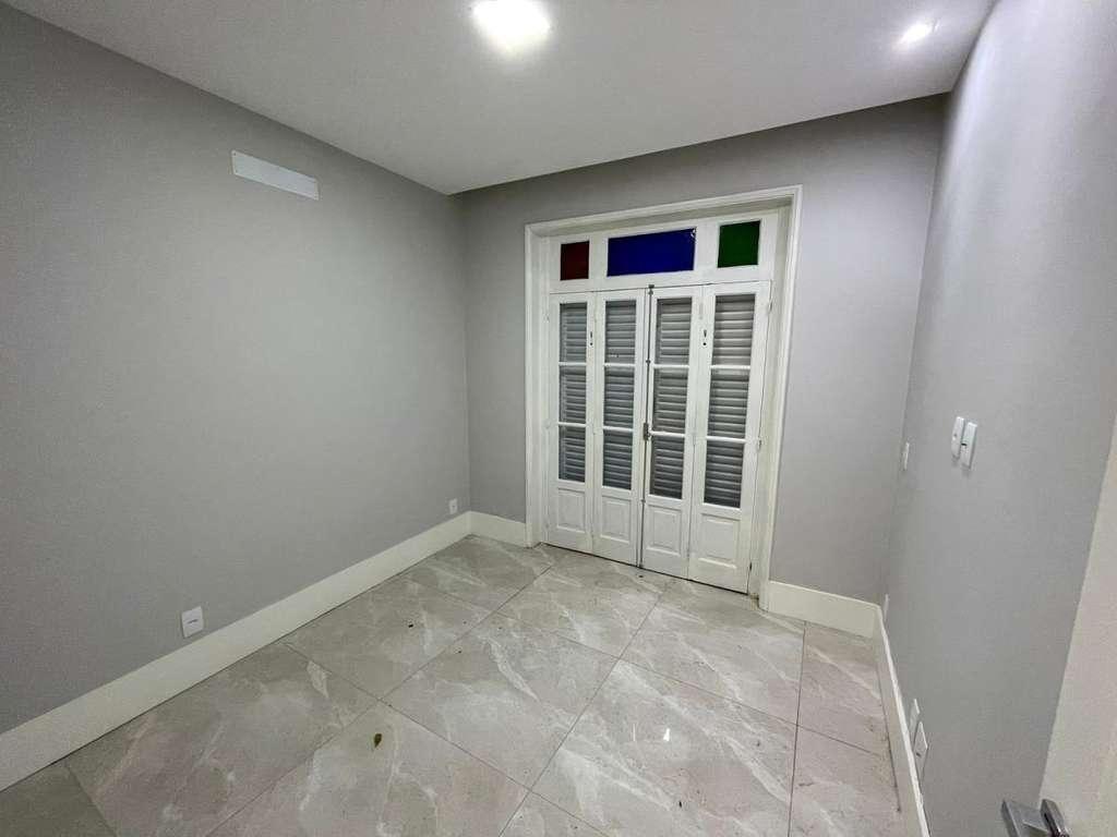 Apartamento à venda com 2 quartos, 78m² - Foto 11