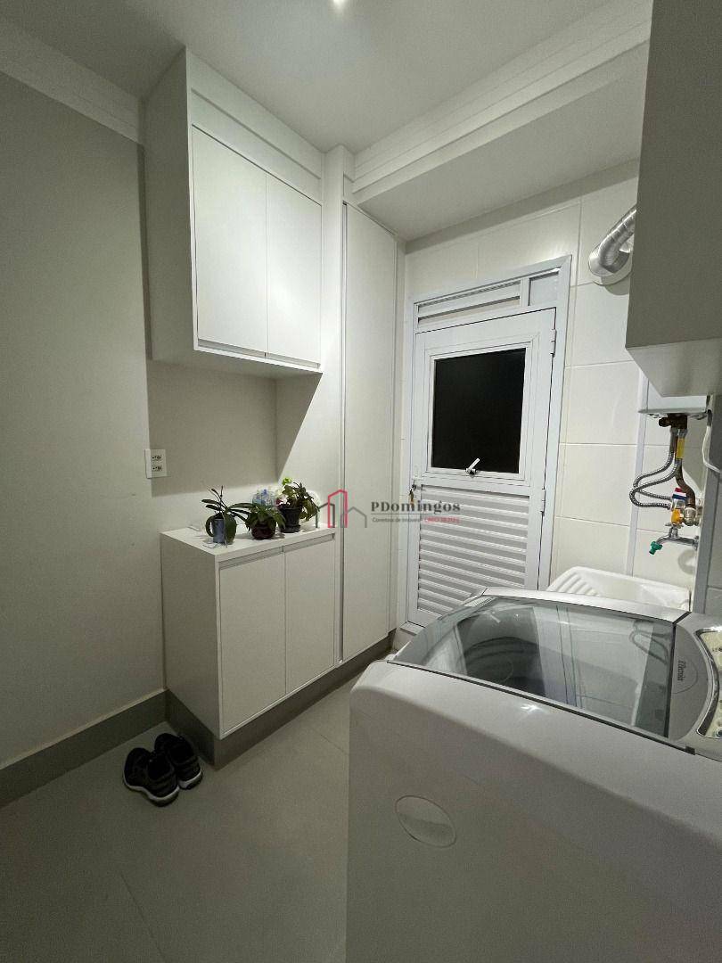 Apartamento para alugar com 3 quartos, 139m² - Foto 19